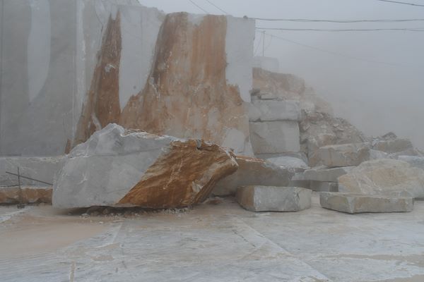 Le cave di marmo delle Alpi Apuane