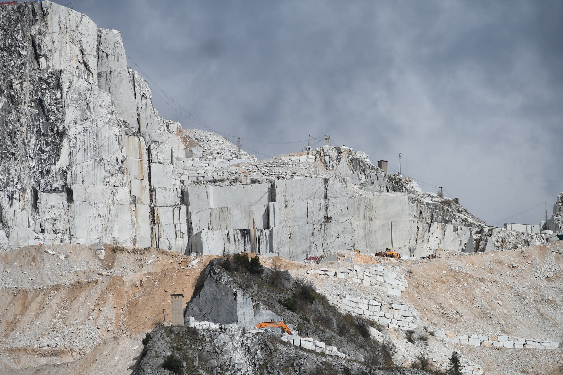 Le cave di marmo delle Alpi Apuane