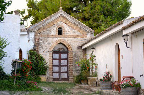 Strongoli - La chiesetta dell'agriturismo dei Ceraudo